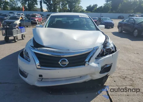 2014 Nissan Altima 2.5 из США, поврежденный, VIN 1N4AL3AP2EC186421